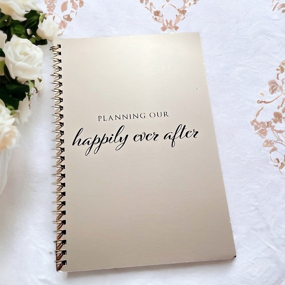 NWT Planning Our Happily Ever After Bride Wedding Planning Notebook / Planner - Picture 1 of 4